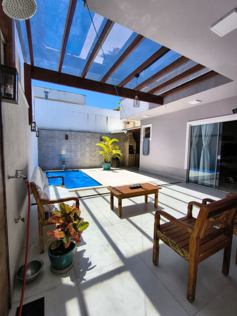 Casa, 3 quartos, 211 m² - Foto 1