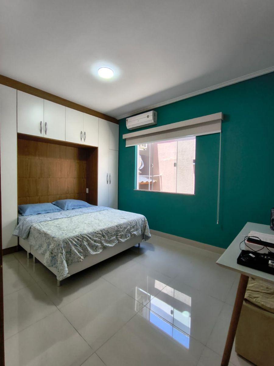 Casa, 3 quartos, 211 m² - Foto 2