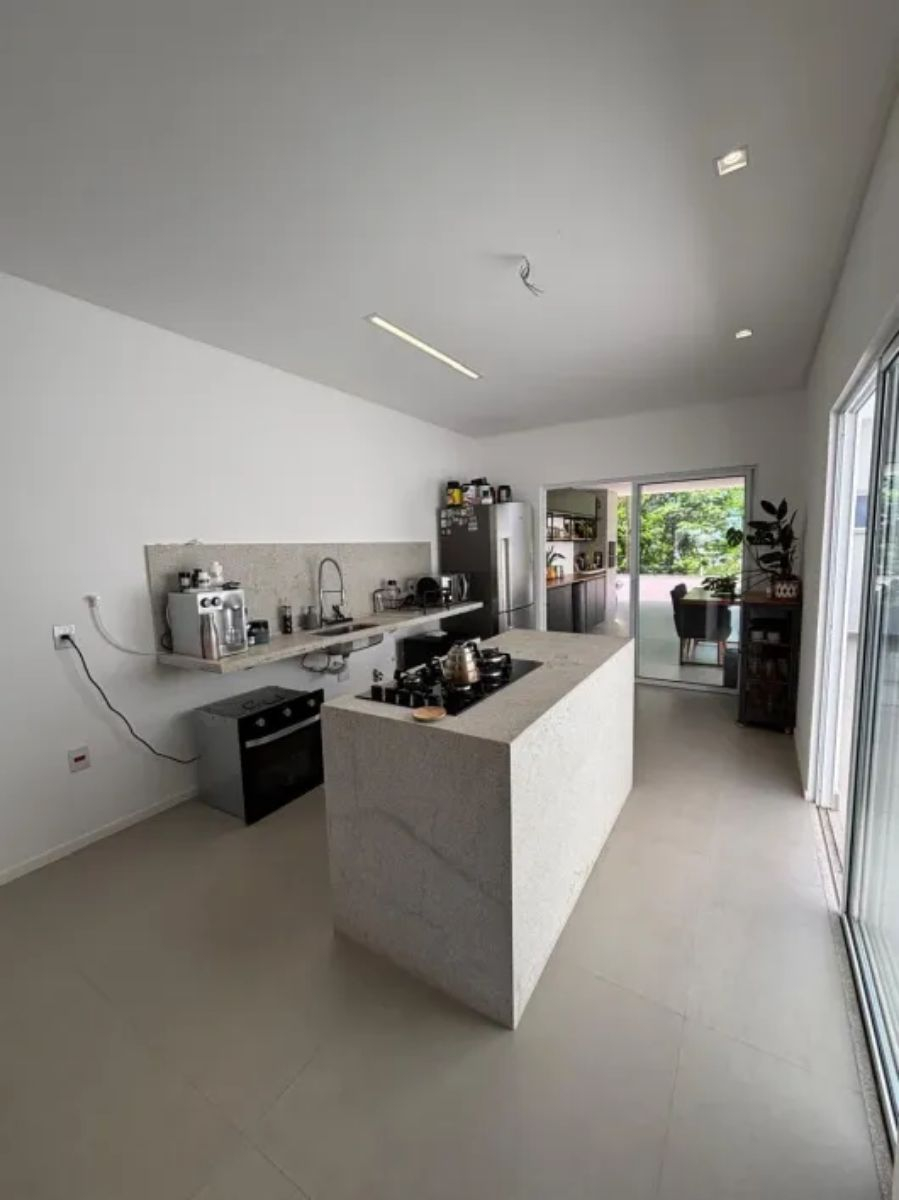 Casa, 3 quartos, 182 m² - Foto 2