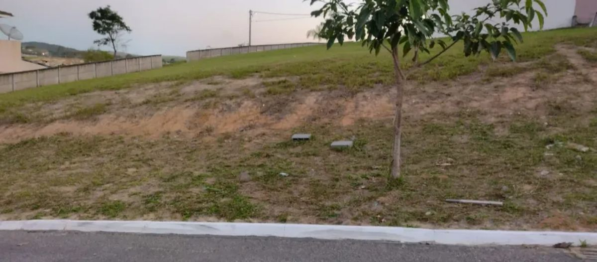 Terreno, 300 m² - Foto 1