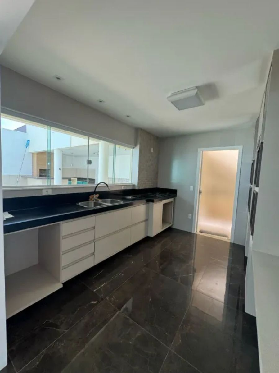 Casa, 4 quartos, 277 m² - Foto 30