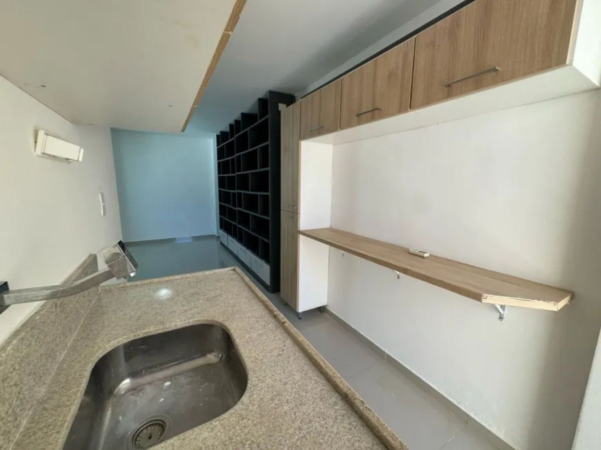 Casa, 4 quartos, 277 m² - Foto 2