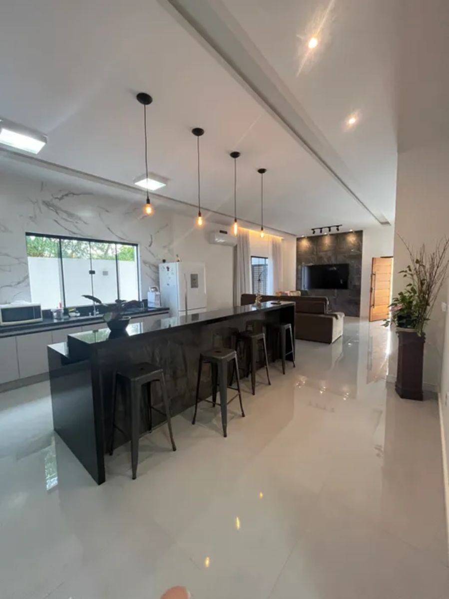 Casa, 4 quartos, 240 m² - Foto 11