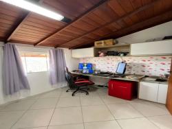 #22-9716/18 - Casa para Venda em Macaé - RJ - 2