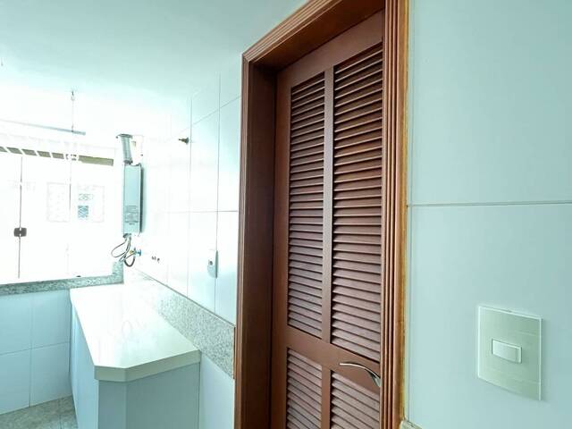 Apartamento para Venda em Macaé - 4