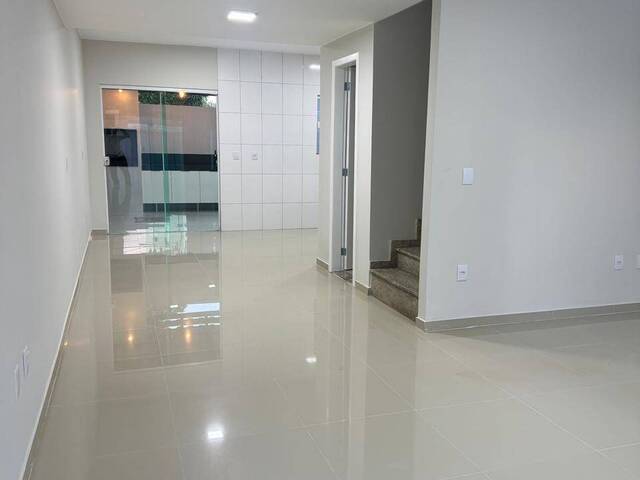 Casa para Venda em Macaé - 5