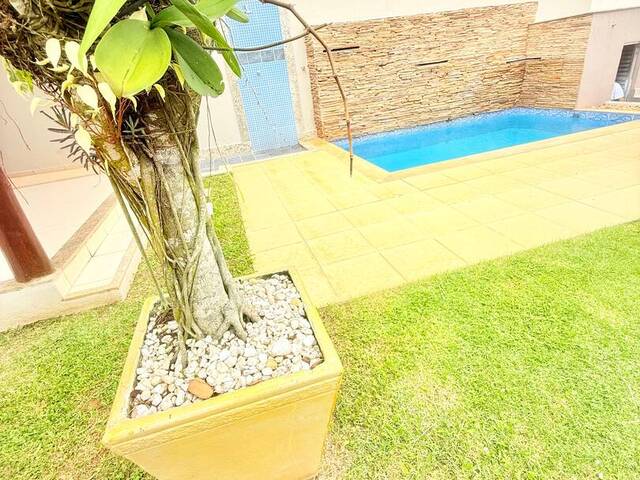 #162cma - Casa em condomínio para Venda em Macaé - RJ - 2