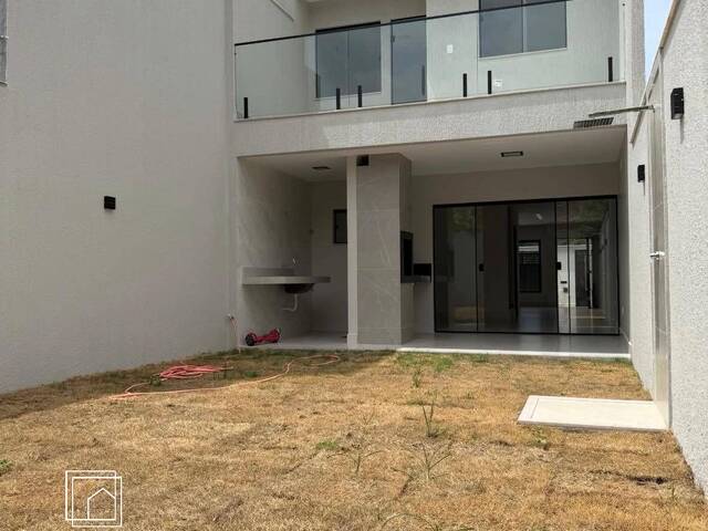 #22 6527 - Casa para Venda em Macaé - RJ - 3