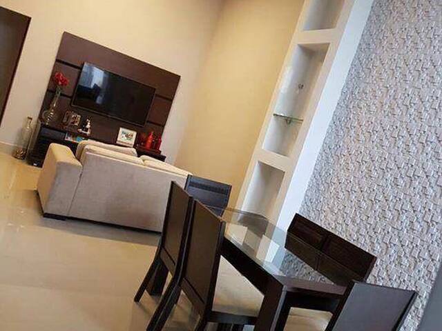 Casa para Venda em Macaé - 3