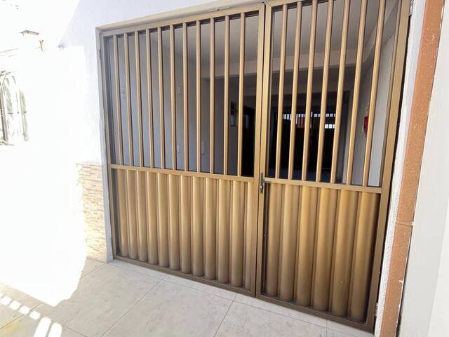 Casa para Venda em Macaé - 2