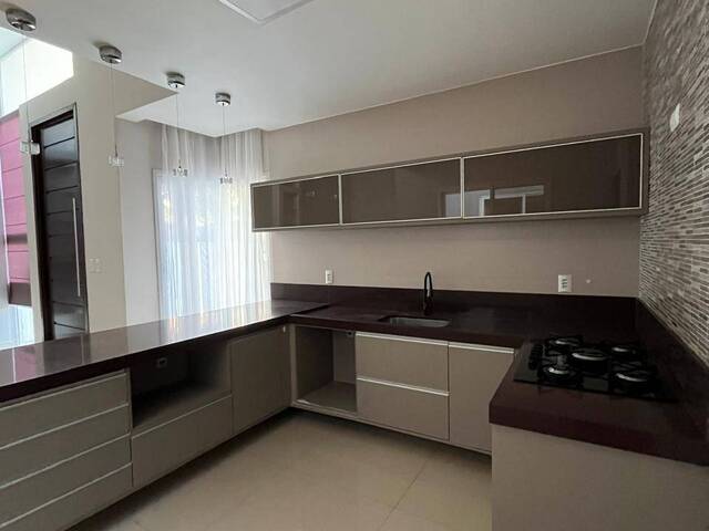 Casa para Venda em Macaé - 2