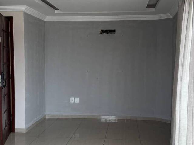 Casa para Venda em Macaé - 5