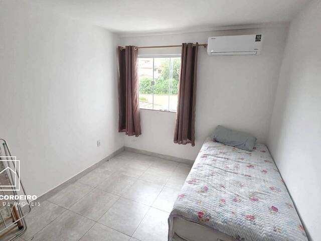 Apartamento para Venda em Macaé - 3