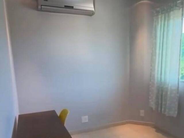 Casa para Venda em Macaé - 4