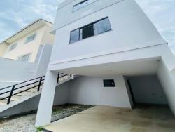 #22-8416/01 - Casa para Venda em Macaé - RJ - 2