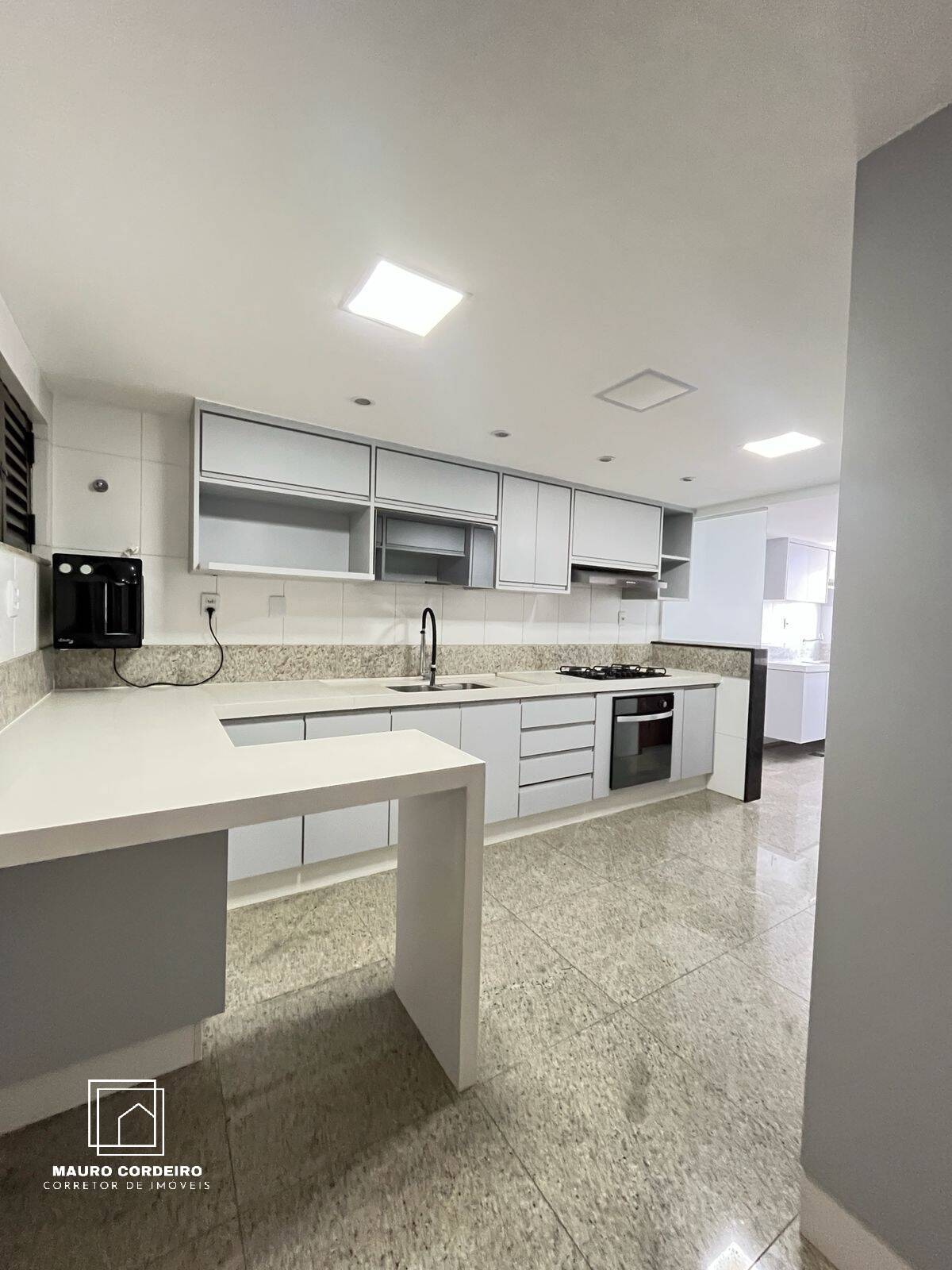 Apartamento, 3 quartos, 150 m² - Foto 2