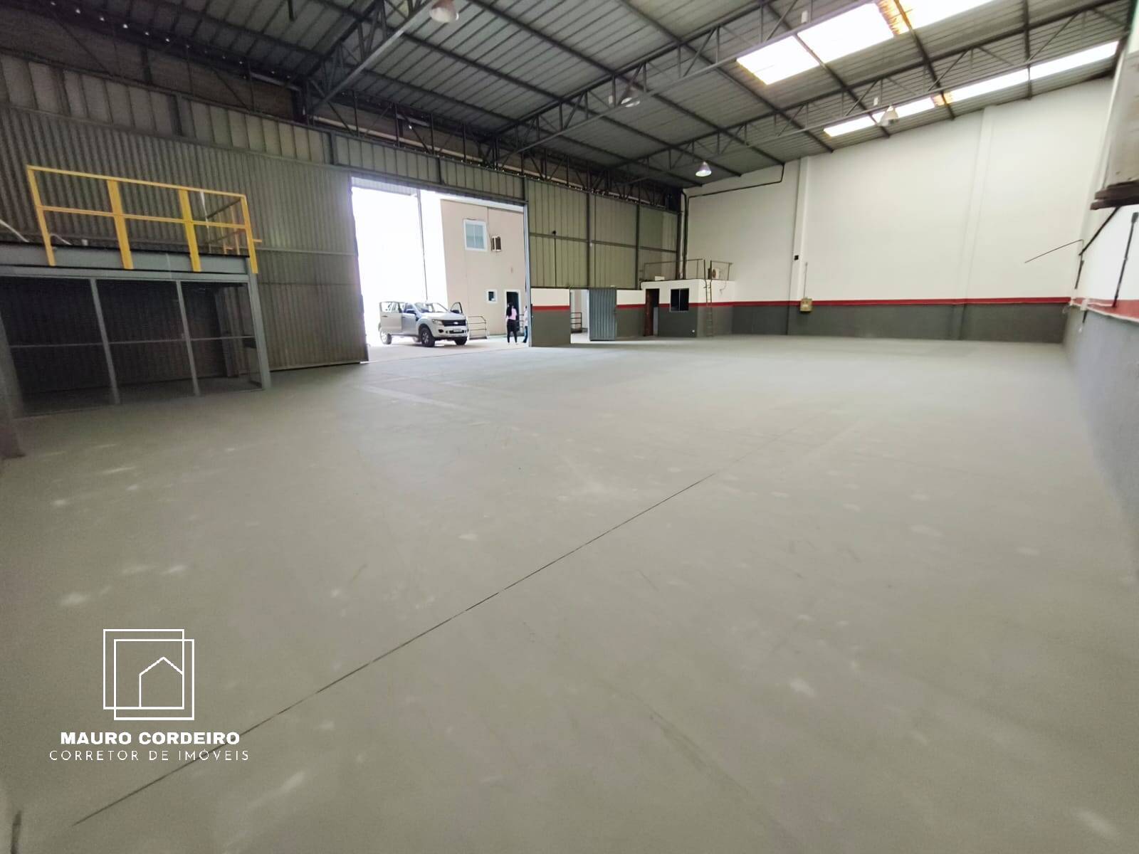 Sala-Conjunto, 1000 m² - Foto 1